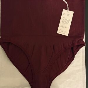 Hatch - The Seamless Belly Brief